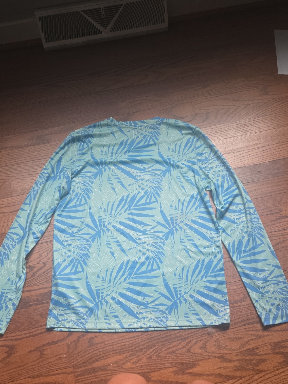 UV SPF 50 Women’s Performance Blue Palm-Print Long Sleeve Shirt Moisture Wicking - Picture 5 of 5